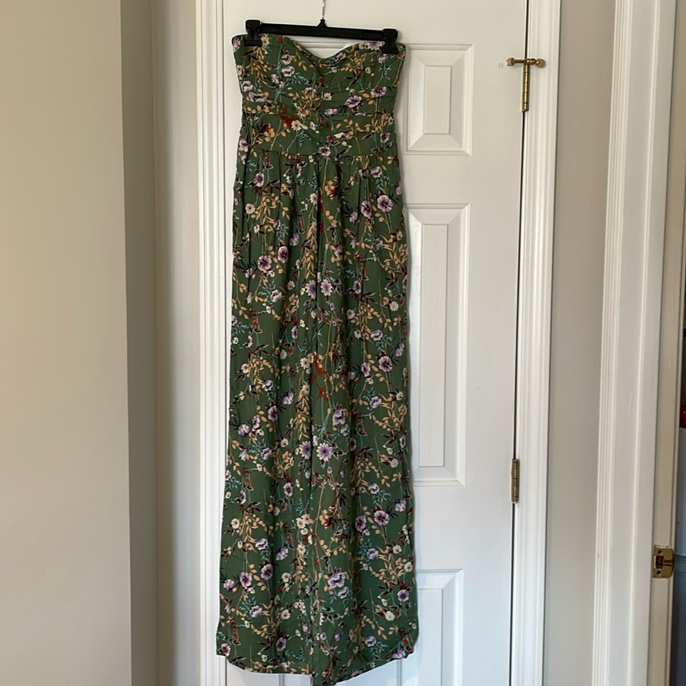 Floral Strapless Romper with pockets NWT